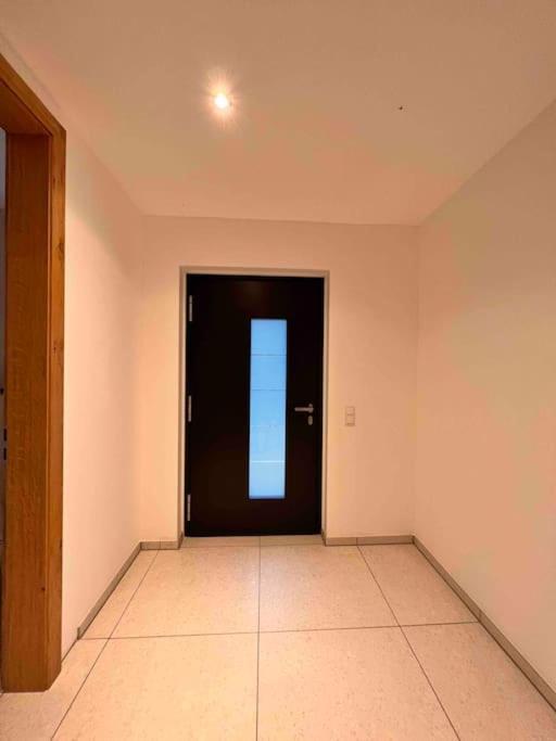 Viel Platz In Burghausen Fuer Freunde Und Familie Apartment Exterior foto